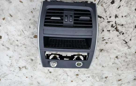 BMW 5 GT F07 Rear air vent grill 917835007