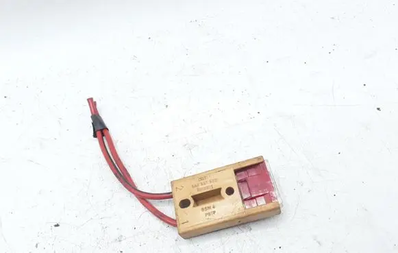 Audi A6 S6 C6 4F Fuse 8A0937530