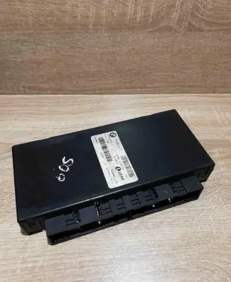 BMW 5 E60 E61 Central body control module 9133144