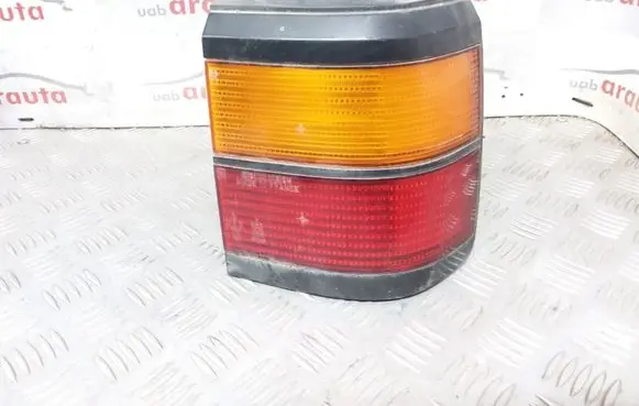 Volkswagen PASSAT B3 Rear/tail lights 333945112 333945257