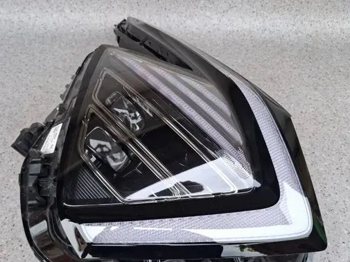 KIA Sportage Headlight/headlamp 92102R2150 HR15RH02 R009HR150021237