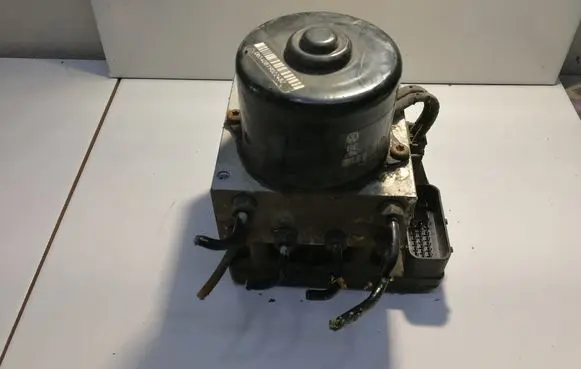 Volkswagen Polo III 6N 6N2 6NF ABS Pump 1J0907379G