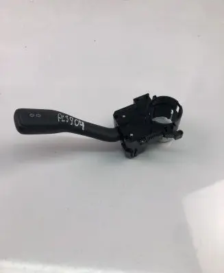 Volkswagen PASSAT B5 Indicator stalk 8L0953513M