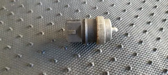 Coolant temperature sensor