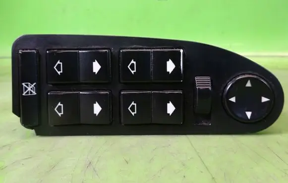 BMW 5 E39 Electric window control switch 8368966