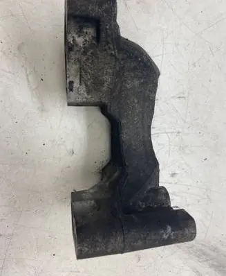Ford S-MAX Engine mounting bracket