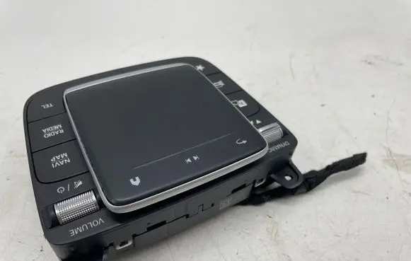 Mercedes-Benz CLA C118 X118 Head unit multimedia control A2479003903