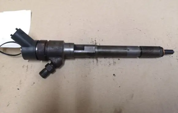 Hyundai Tucson JM Fuel injector 0445110258