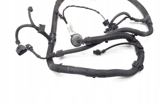 Audi Q3 8U Front door wiring loom/harness boot 84M0810