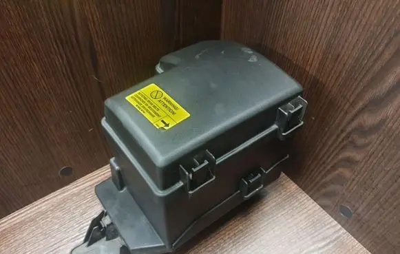 Volvo S60 Fuse box set 9452547