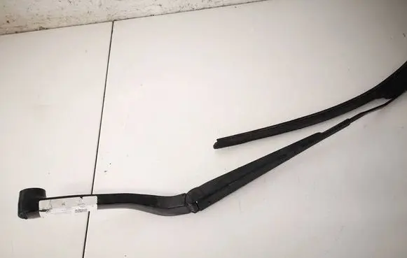 Opel Insignia A Front wiper blade arm 13227398