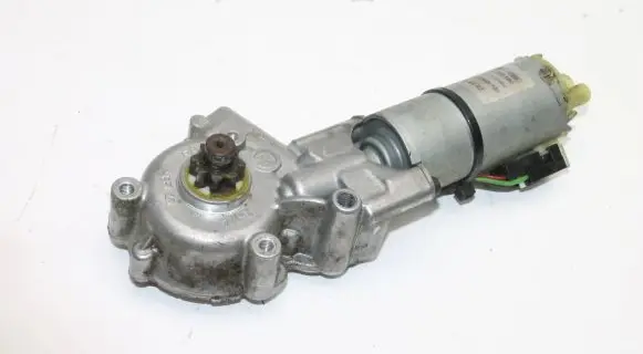 Mercedes-Benz S W221 Seat adjustment motor A2208204942