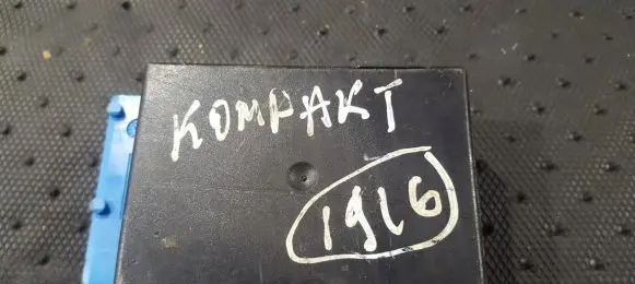 BMW 3 E36 Window wiper relay 61358359031 61.35-8359031