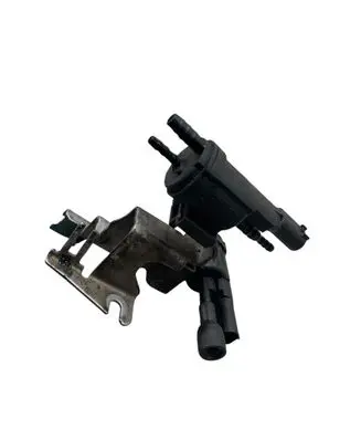 Mercedes-Benz E W212 Valve vacuum 0025401497