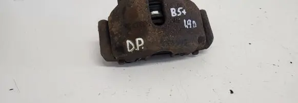 Volkswagen PASSAT B5.5 Front brake caliper 26160