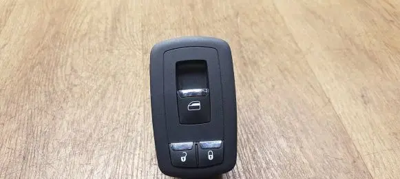 Maserati Ghibli Electric window control switch 670025405