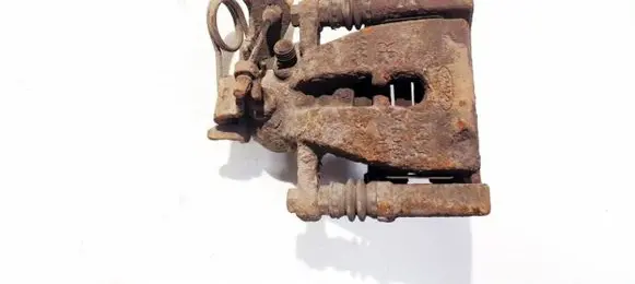 Ford Kuga I Rear brake caliper