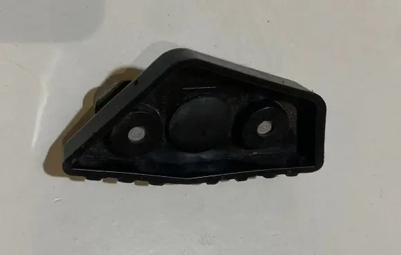 Ford Mustang VI Front bumper mounting bracket JR3B17D959A