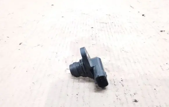 Volvo V70 Camshaft position sensor 8658495 1170031115