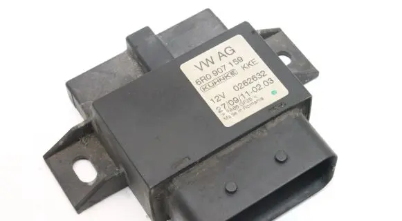 Volkswagen Polo V 6R Fuel injection pump control unit/module 6R0907159