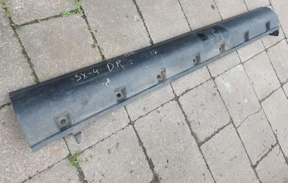 Suzuki SX4 Sill