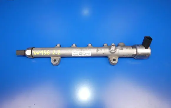 Mercedes-Benz GLA W156 Fuel main line pipe A6510700700 R9144Z240A 1506091269