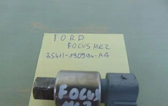 Ford Focus Air conditioning (A/C) pressure sensor 3S4H190594AA