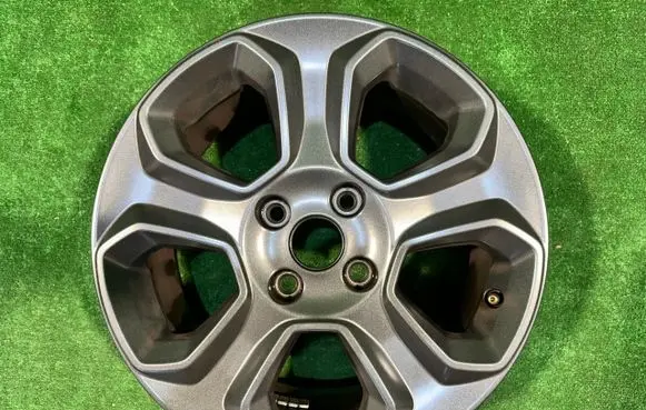 R16 alloy rim