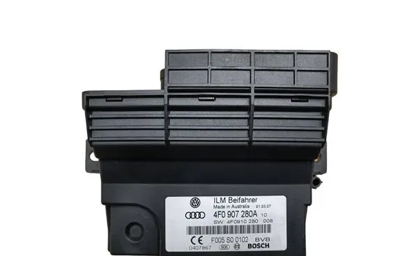 Audi A6 S6 C6 4F Central body control module 4F0907280A F005S00102 4F0910280