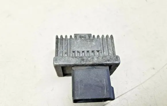 Renault Trafic II (X83) Glow plug pre-heat relay 7700115073