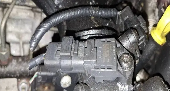 Ford Mondeo MK IV Air pressure sensor 6G9112T551AB