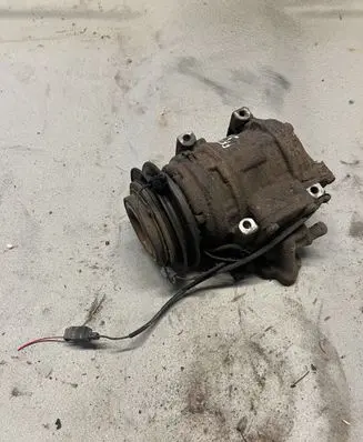 Mitsubishi Pajero Air conditioning (A/C) compressor (pump)