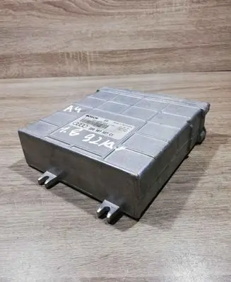 Audi A4 S4 B5 8D Engine control unit/module ECU 8D0907557CX 0261203938 0261203939