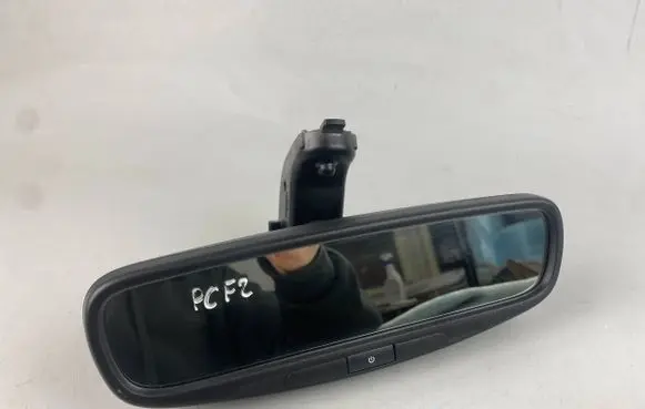 Chrysler Pacifica Rear view mirror (interior) E11048417