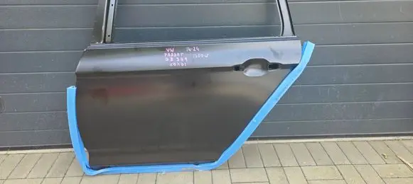 Volkswagen PASSAT B8 Rear door 3G9833055AE