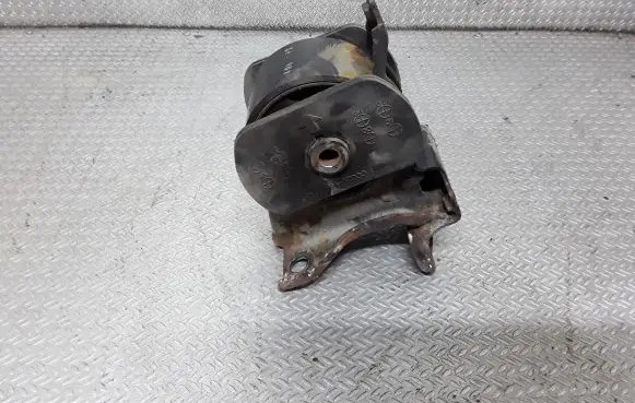 Hyundai Santa Fe Engine mount bracket
