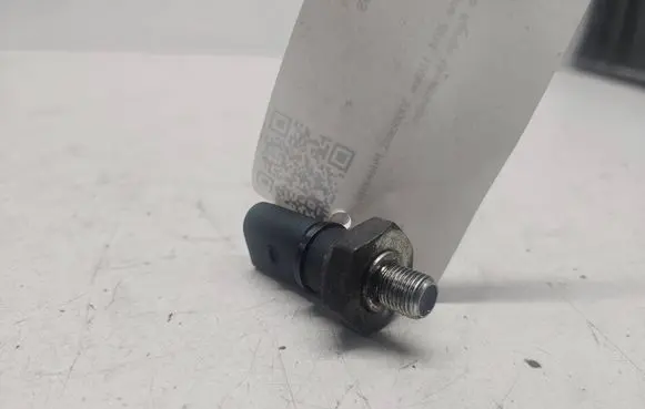 Audi A6 C7 Oil pressure sensor 059919081
