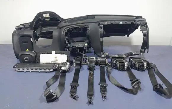 Volvo XC90 Dashboard 
