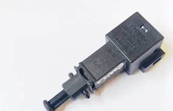 Seat Alhambra (Mk1) Brake pedal sensor switch 1J0945511A