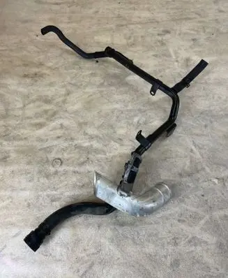 Volkswagen PASSAT B6 Engine coolant pipe/hose 038121065CS 3c0122073ch