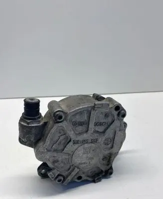 Audi A4 S4 B8 8K Vacuum pump 03L145100F W370 250211A2