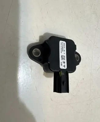 Tesla Model S Airbag deployment crash/impact sensor 100527500A 01131360B3A