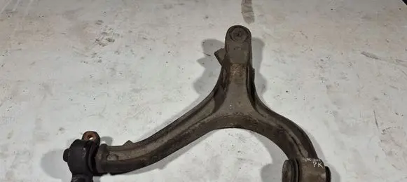 Jeep Grand Cherokee (WK) Front lower control arm/wishbone 6T1129AC