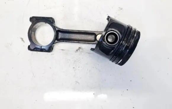 Renault Megane III Piston with connecting rod