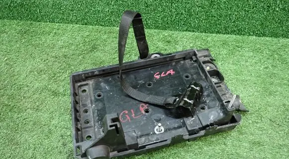 Mercedes-Benz GLA H247 Battery box tray 
