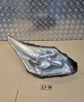 Toyota Avensis T270 Headlight/headlamp 8112605310