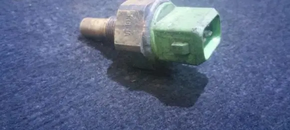 Coolant temperature sensor