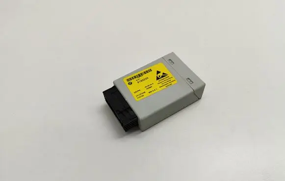BMW 5 E60 E61 Center console control module 9183233 918323301 28137346