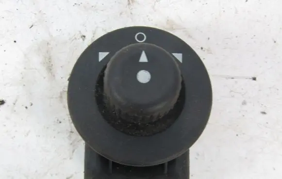 Citroen C3 Wing mirror switch 