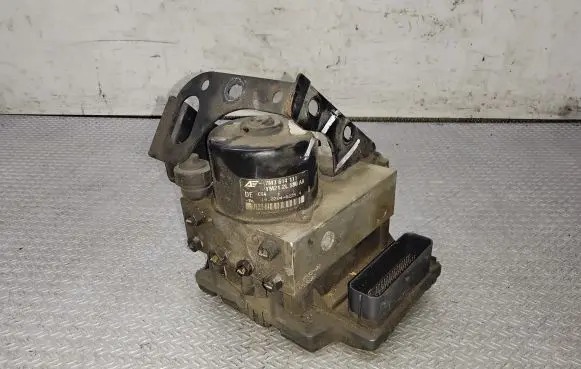 Volkswagen Sharan ABS Pump 7M3614111 YM212L580AA